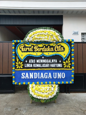 Papan Bunga Duka di Parmonangan